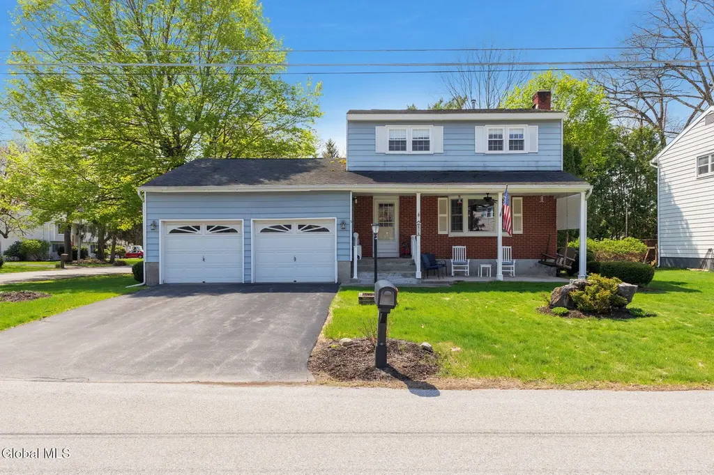 3 Frederick Dr