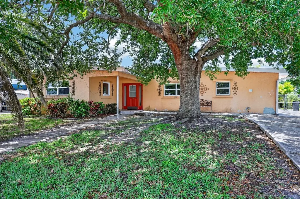6356 Safford Ter