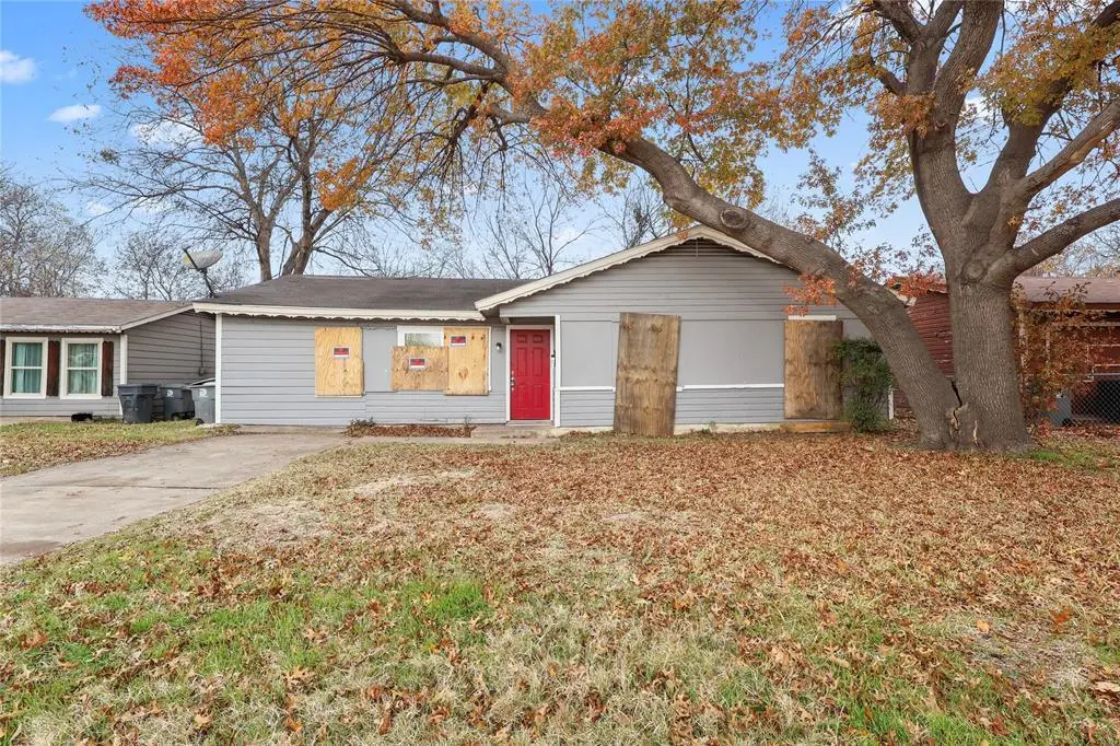 725 Emberwood Dr