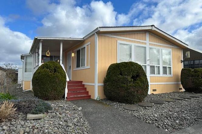 176 Empire Dr