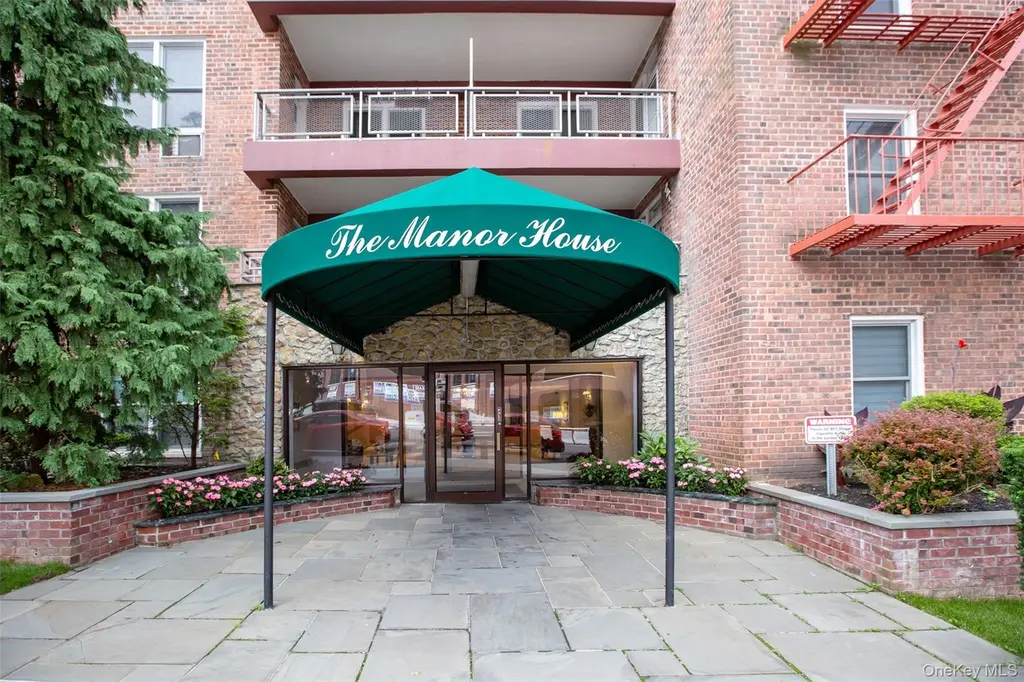 241-20 Northern Blvd Unit 5E