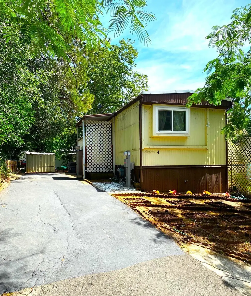 12125 Lake Blvd Spc 4