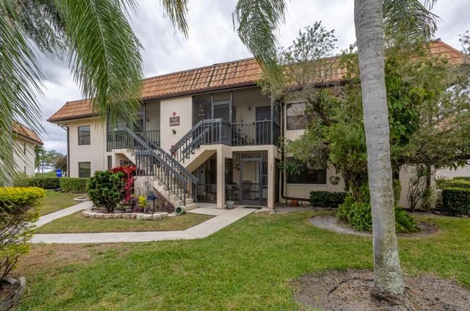 7137 Golf Colony Ct #103