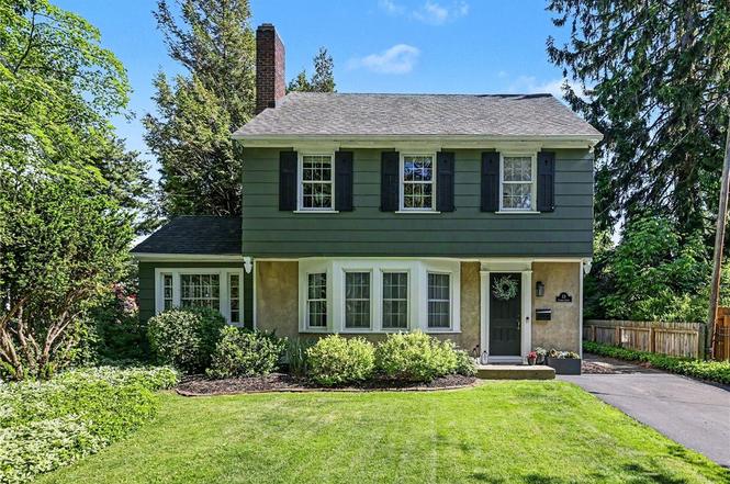 23 Suburba Ave