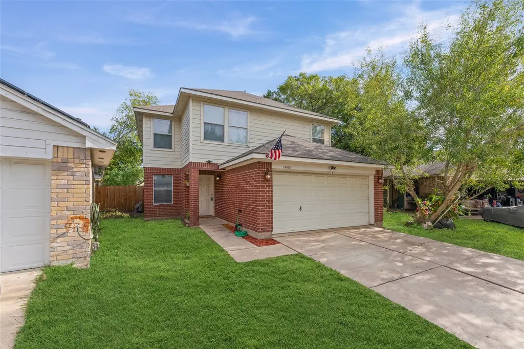 19838 Laurel Trail Dr