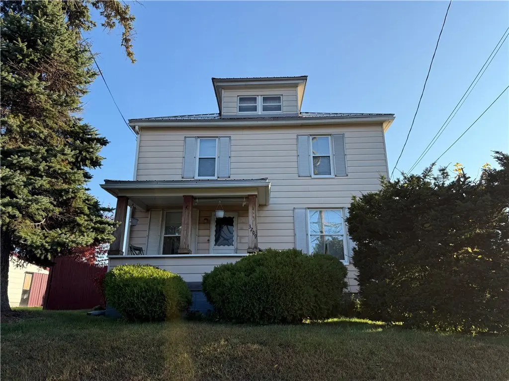 3209 Burton Ave