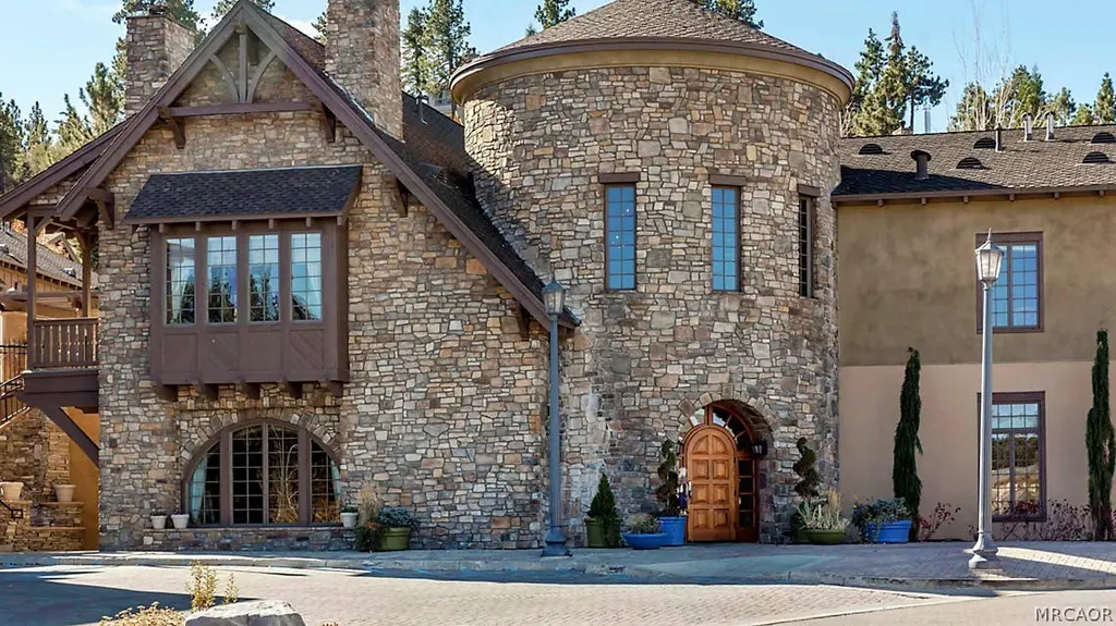 40671 Village Dr Unit 13B