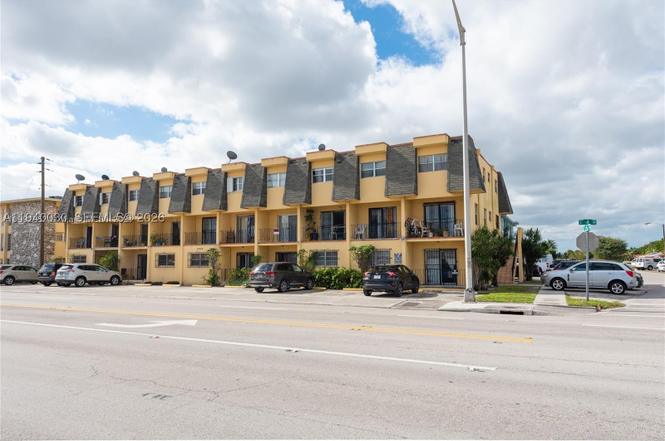 3494 E 4th Ave #1207