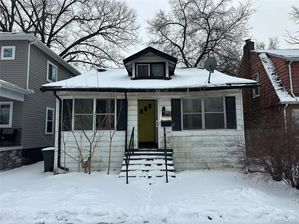 293 Fielding St