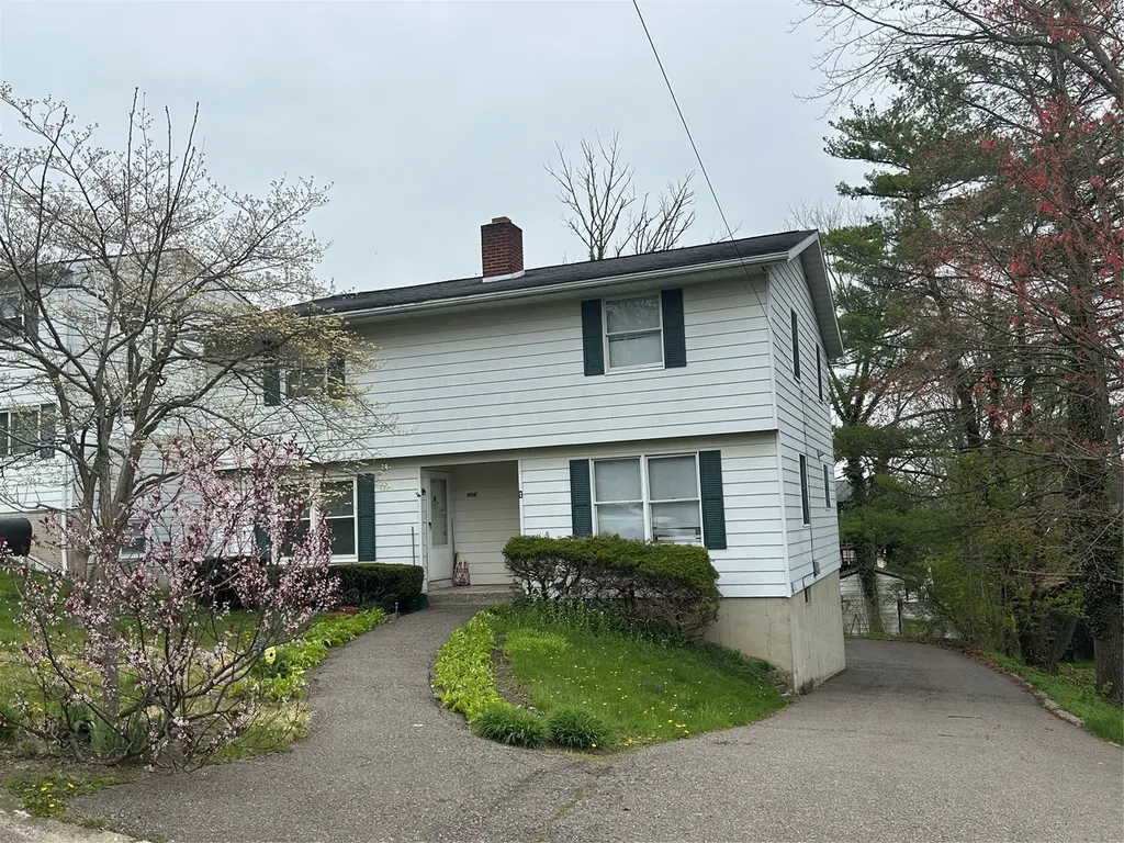 906-908 Irving Ave