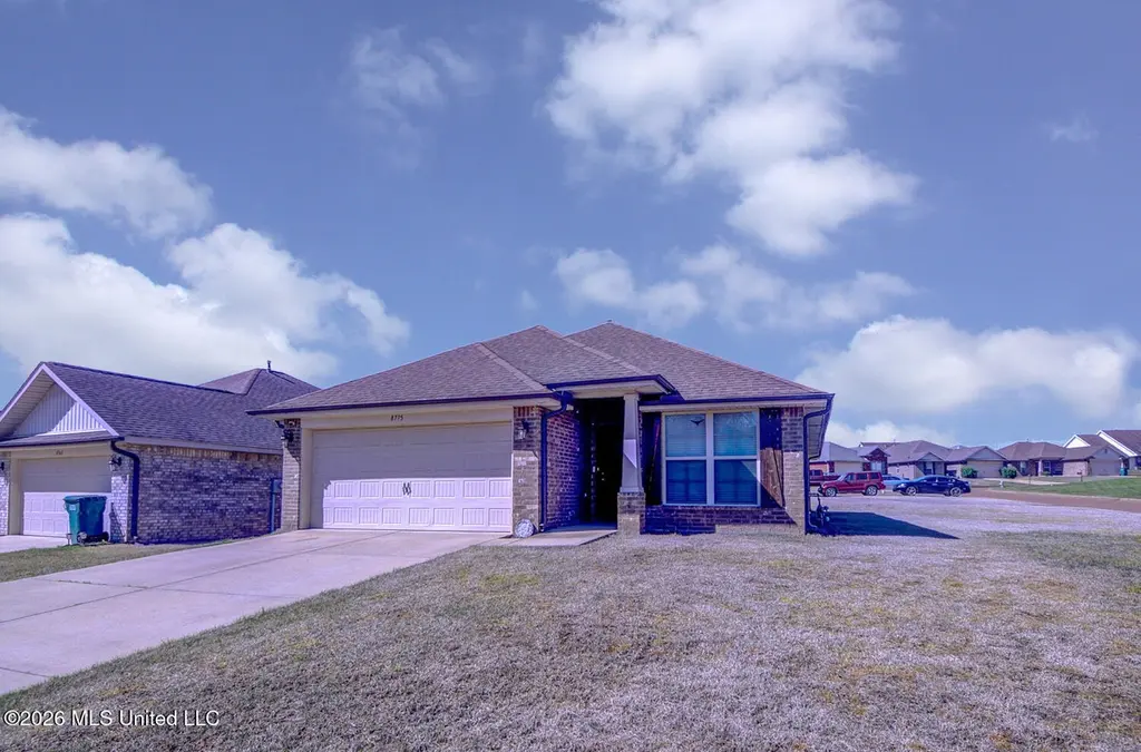 8775 Arendale Dr
