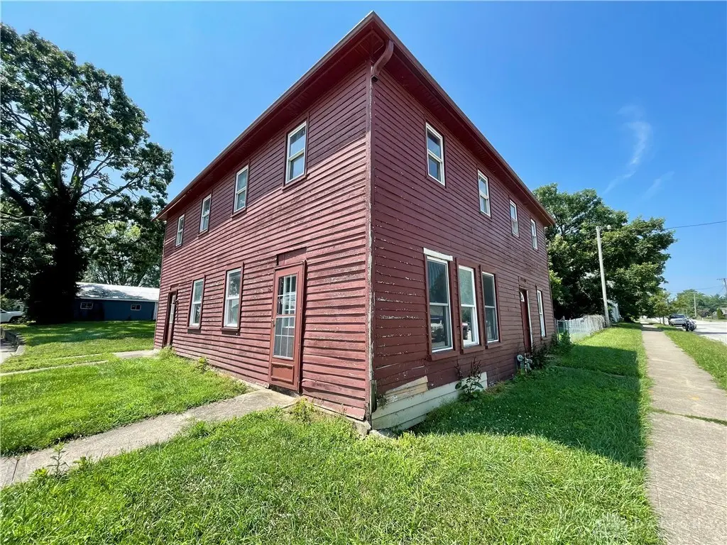 303 W Cumberland St