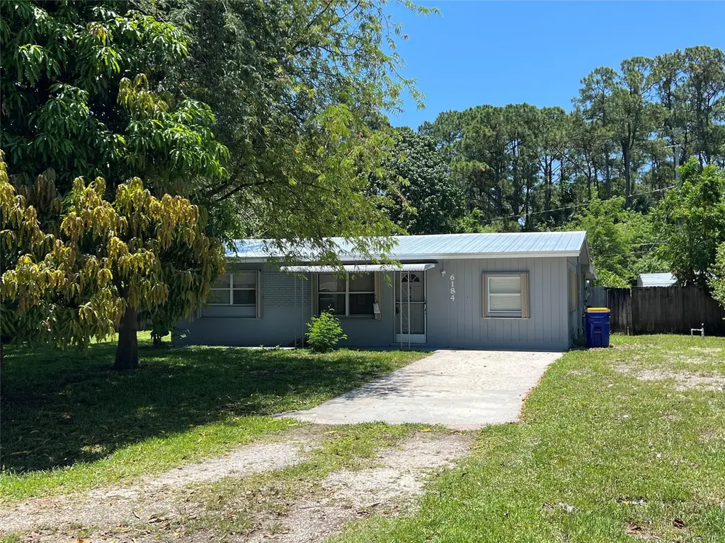 6184 SE Orange Blossom Trl