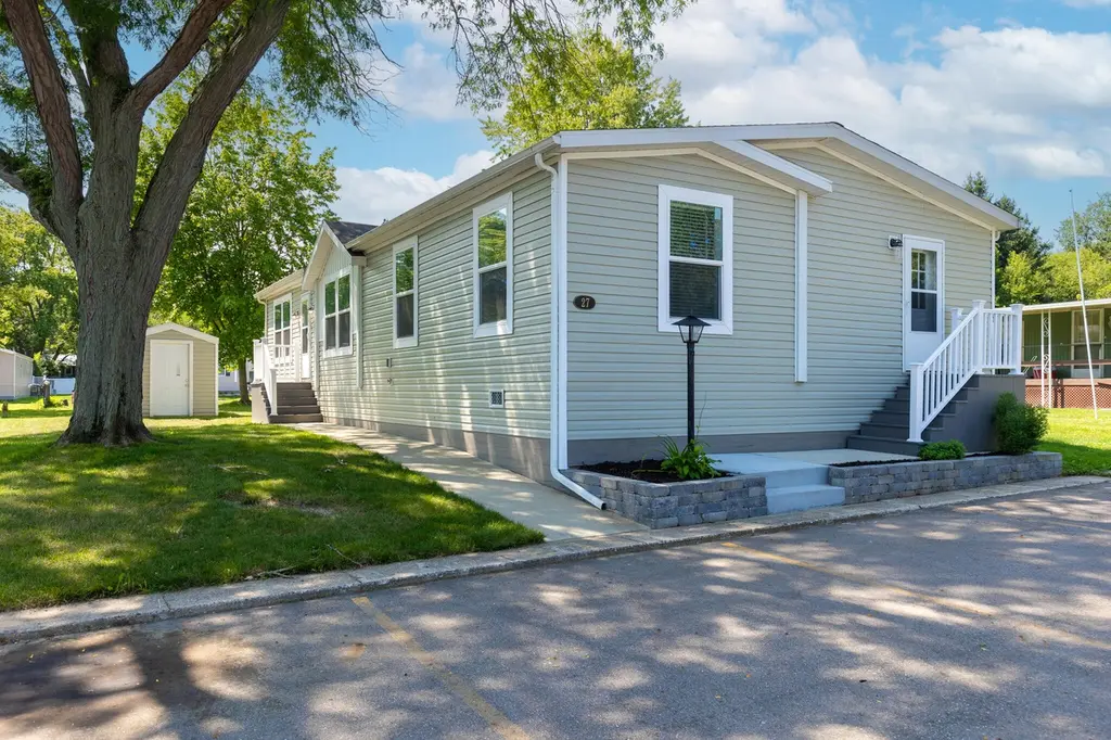 714 Mill St #27