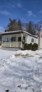 107 Rose St