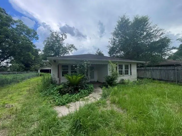 272 Hwy 40 Hwy E