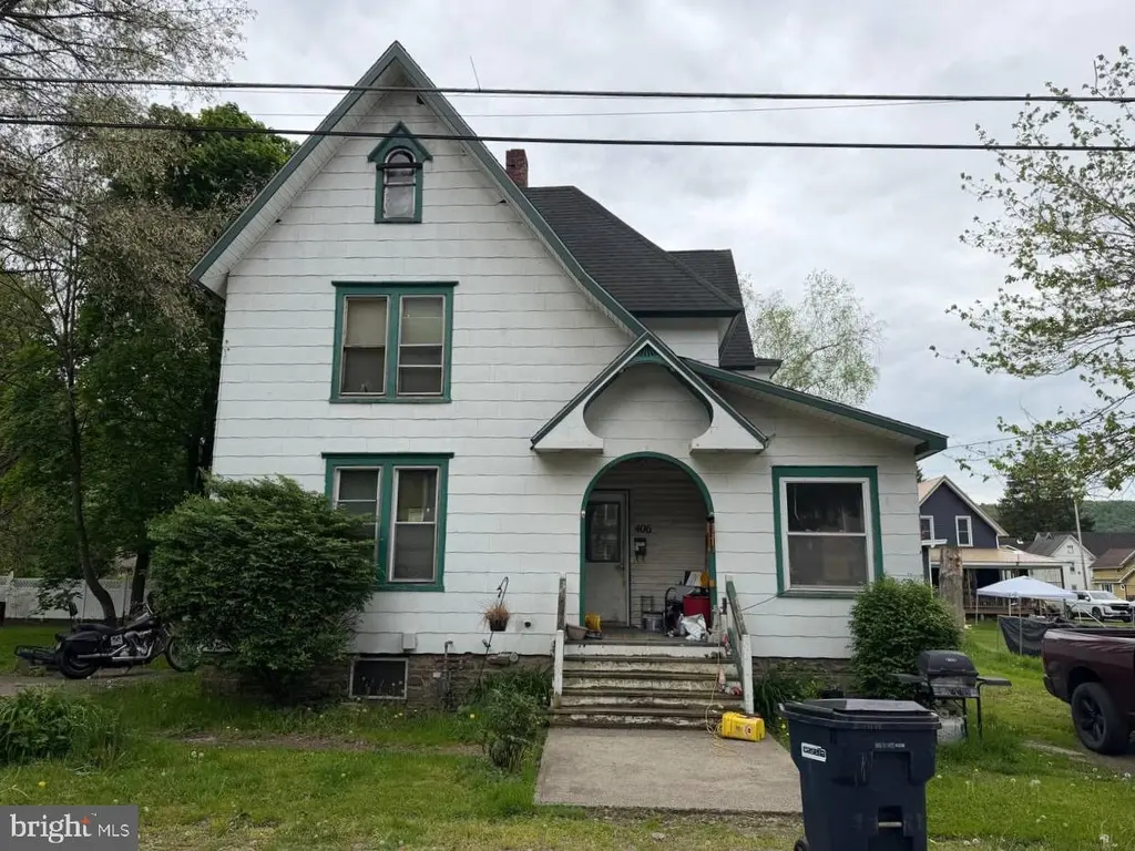 406 Dwight St