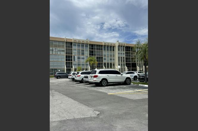 801 Three Islands Blvd #306
