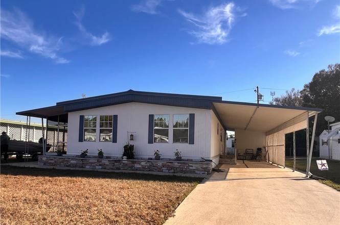 1841 Robin Ct