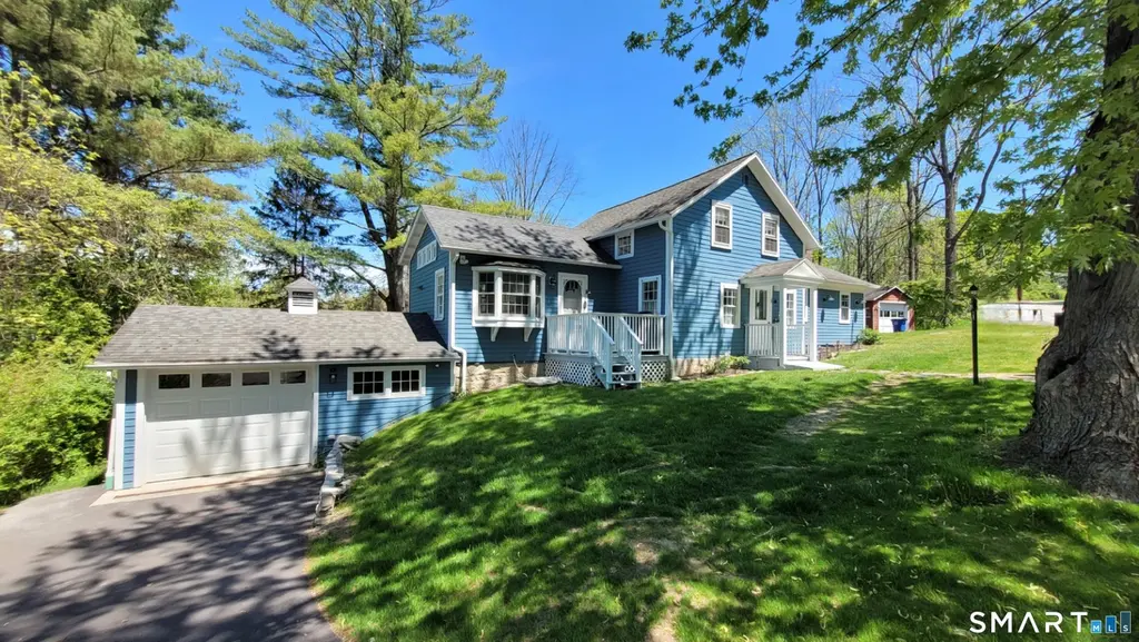 92 Amenia Rd