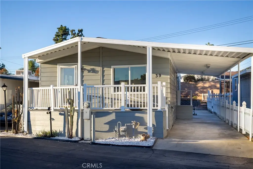 301 E Foothill Blvd E #39