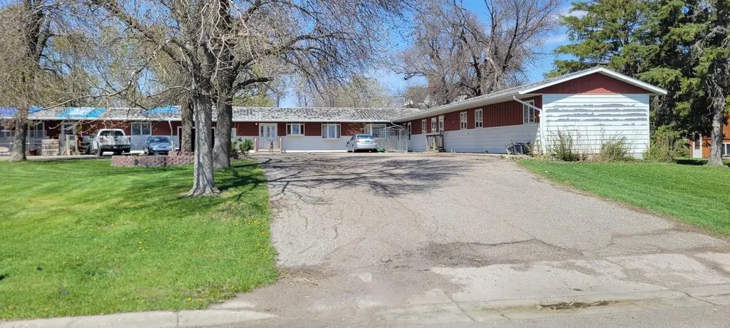 20 5th St E