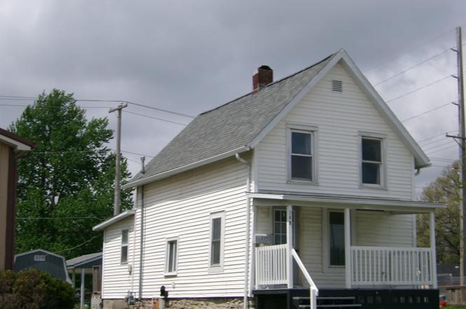 208 N Cherry St