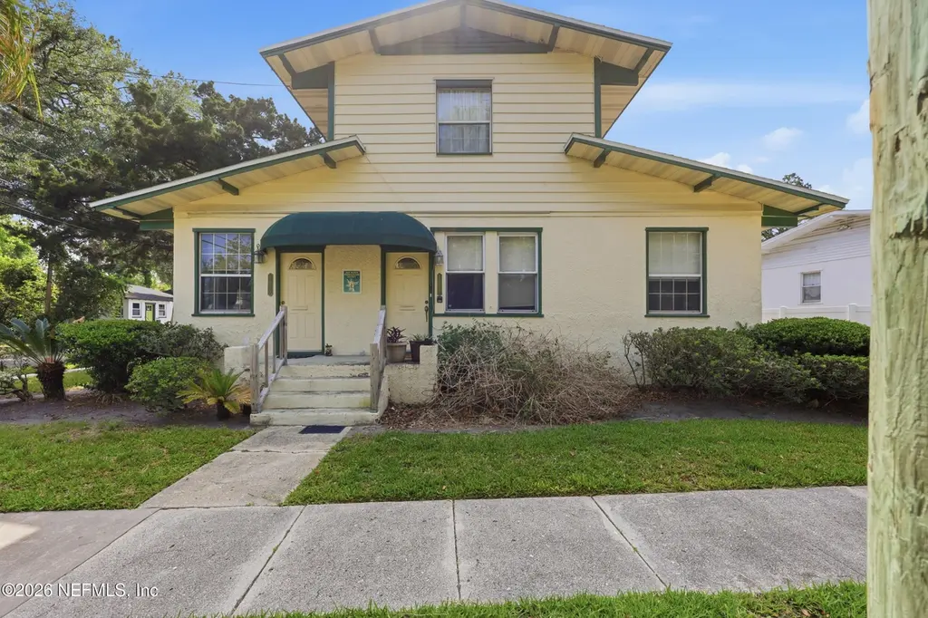 1805 Perry Pl