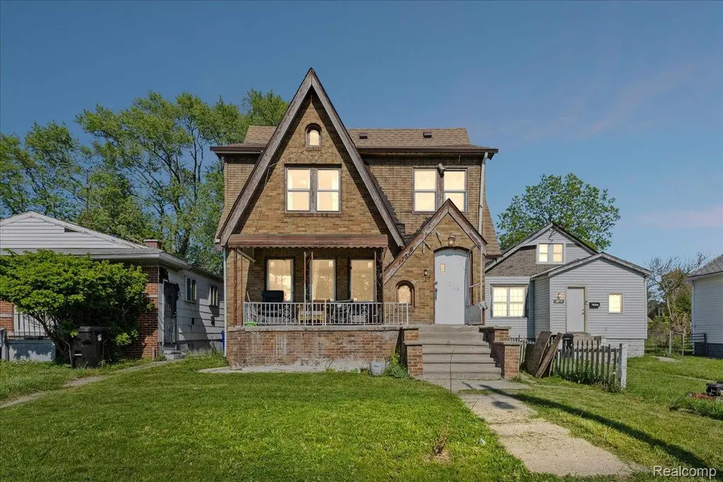 17516 Joseph Campau St