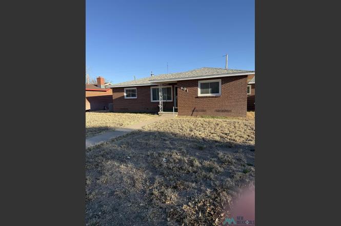 401 E Mesa Dr