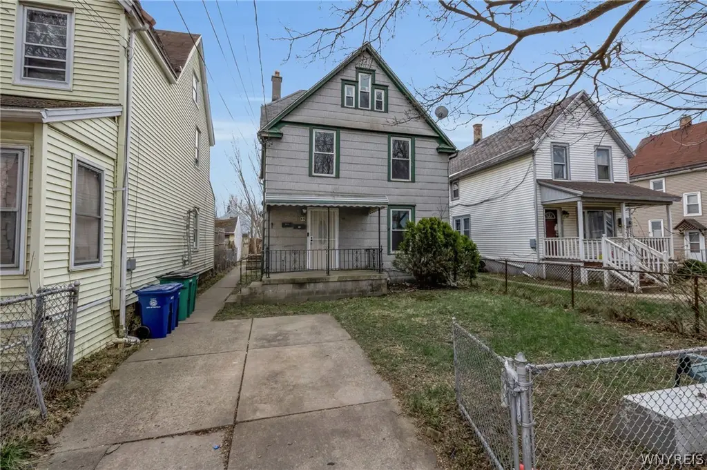 53 Sirret St