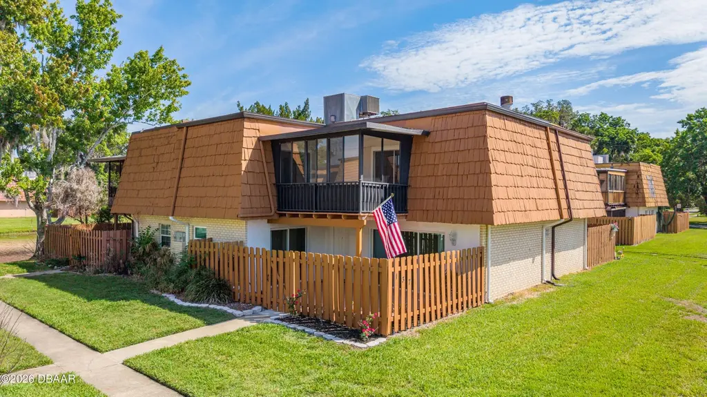 137 Moonstone Ct