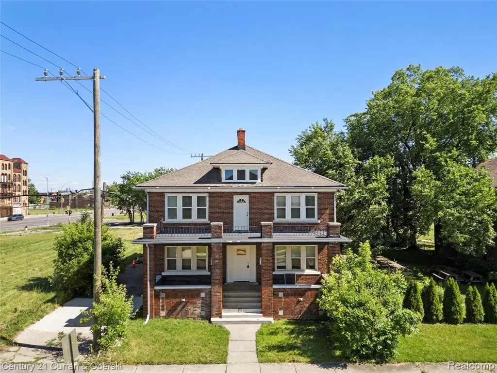 3725 Glynn Ct