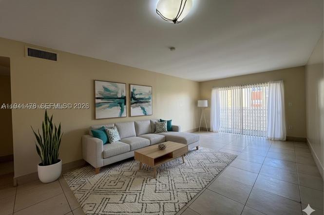 3700 NW 21st St #304
