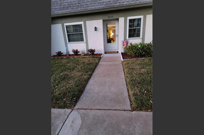 4653 Lake Villa Dr Unit B