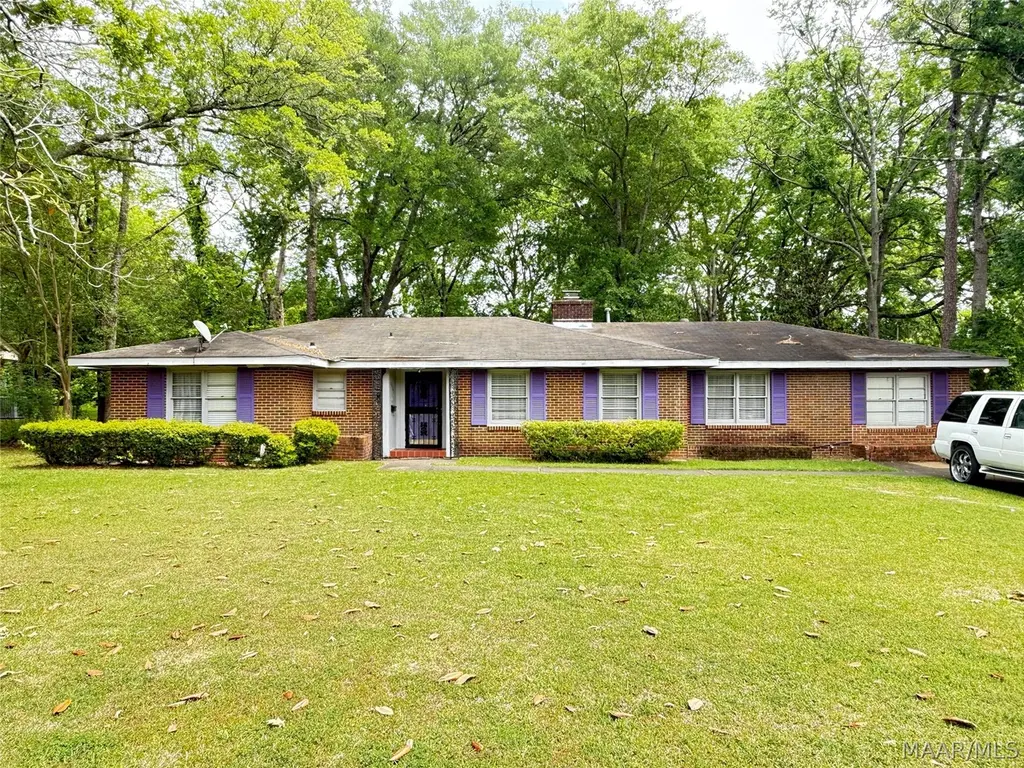 2663 Ashlawn Dr