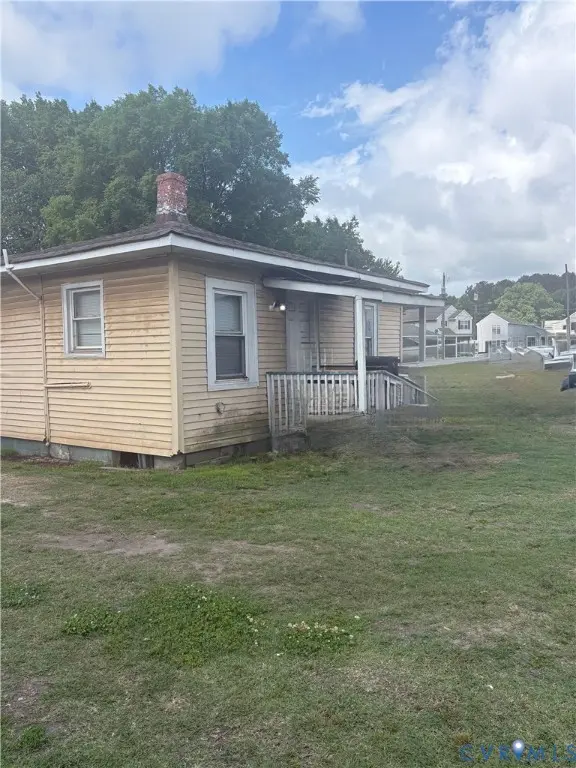 308 Pleasant St