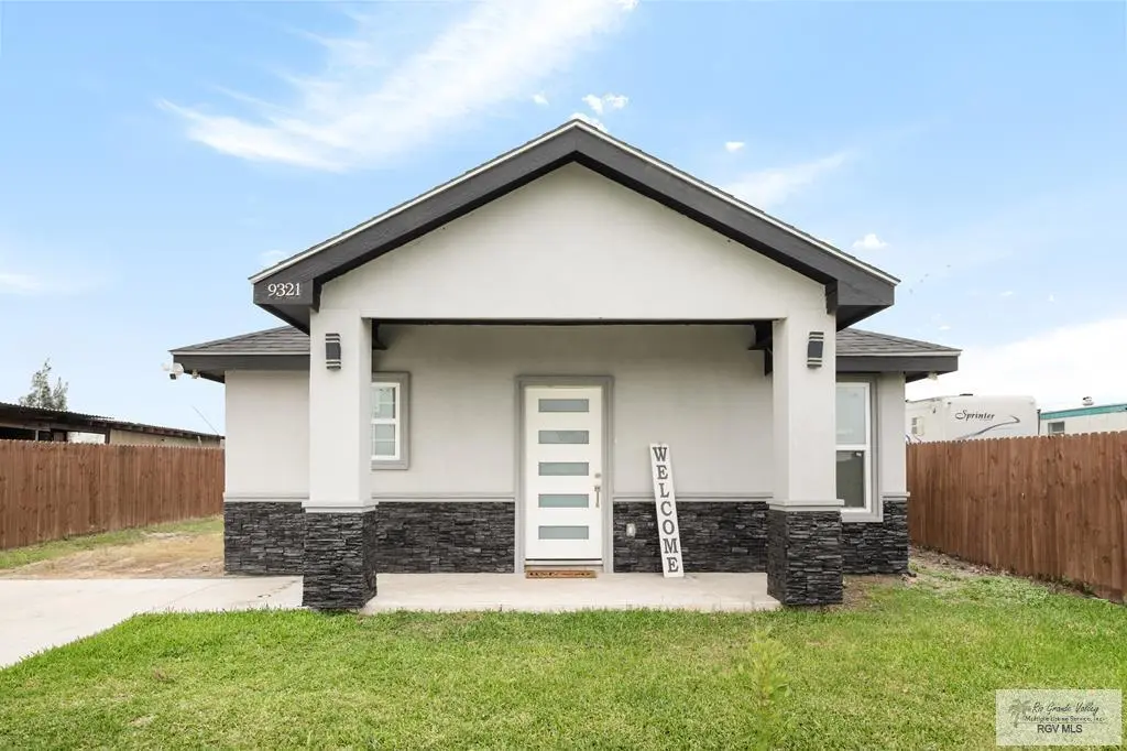 9321 Alamosa Dr