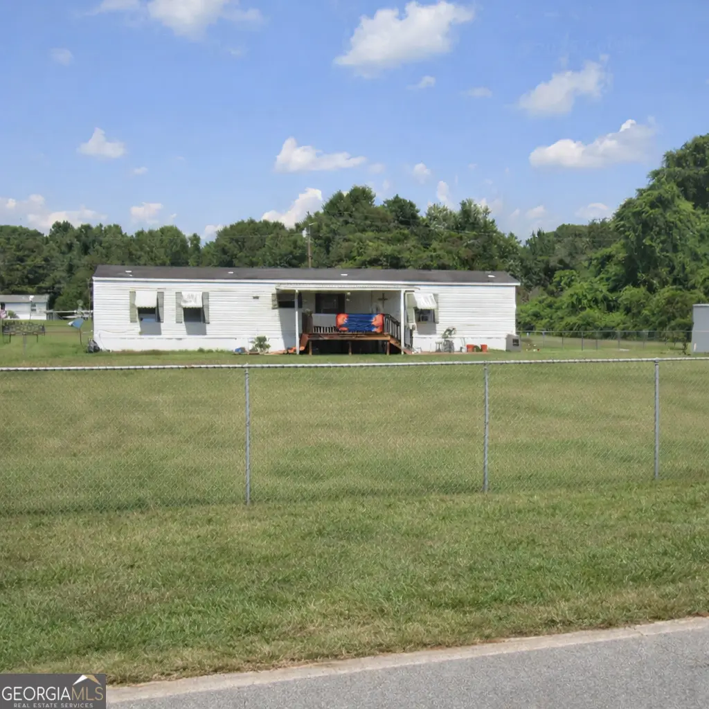 213 Highway 3 N