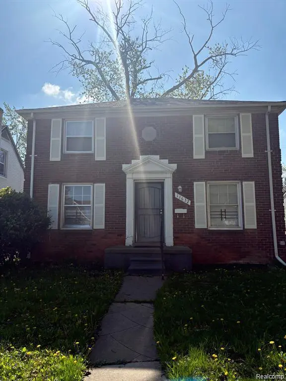 11632 Laing St