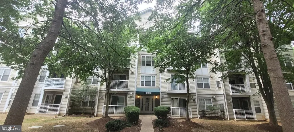 13900 Farnsworth Ln #4301