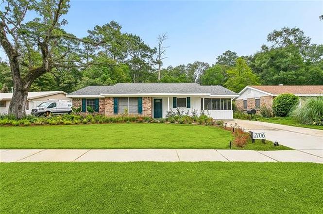 2106 Park Dr
