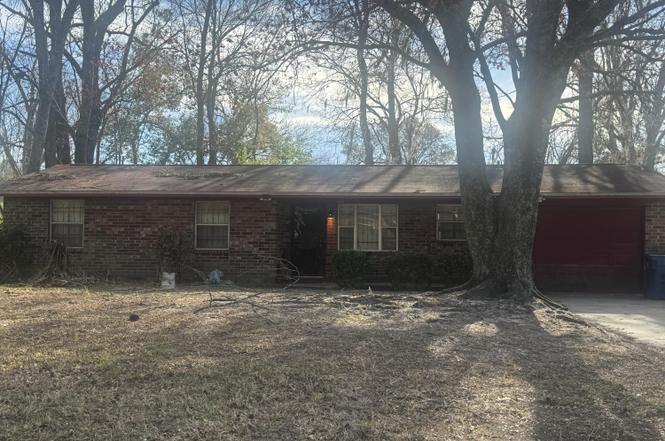 7432 Gainesville Ave