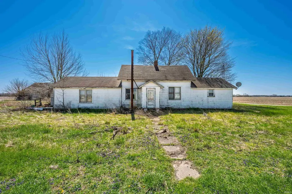 3011 E County Road 1800 N