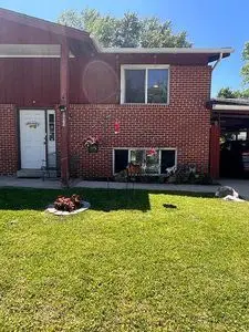 3411 Elm St