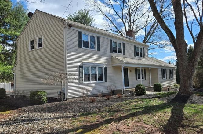 6 Betsy Ross Ct