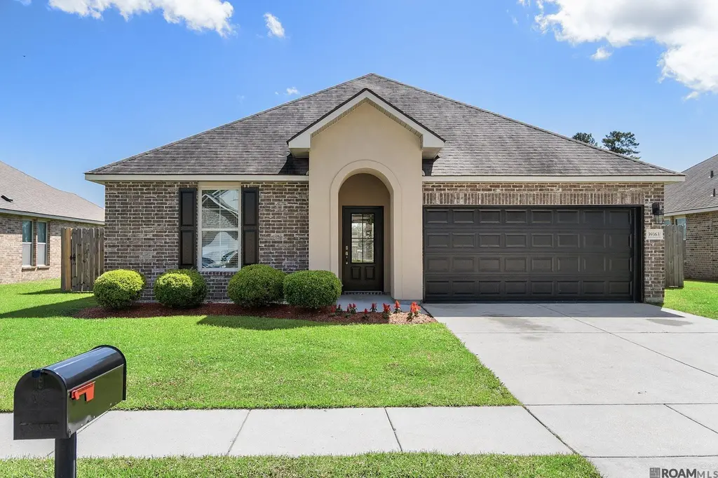 39363 Legacy Lake Dr