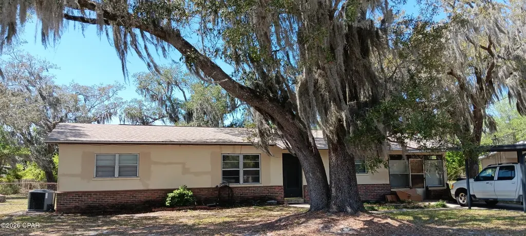 1606 Montana Ave