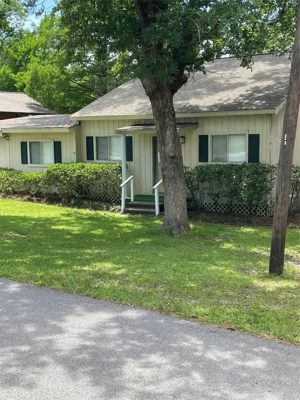 29 Thomas Lake Rd