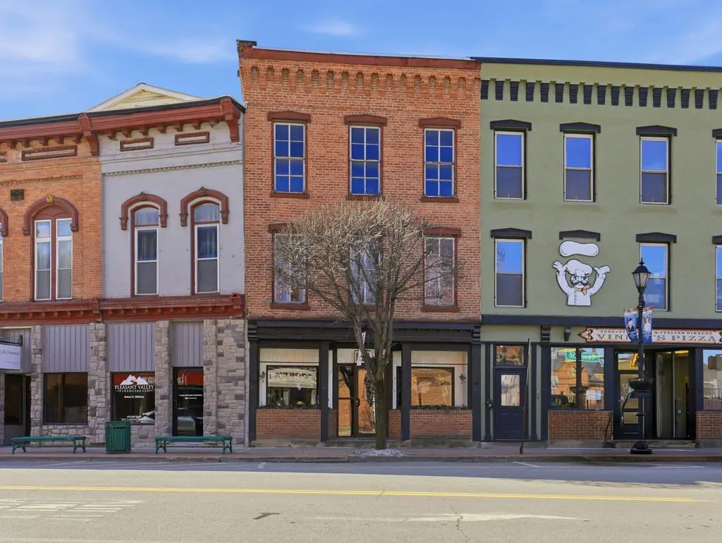 825 Canton St